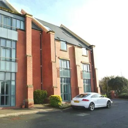 Rent this 2 bed room on Teanlowe Shopping Car Park in Chester Avenue, Poulton-le-Fylde