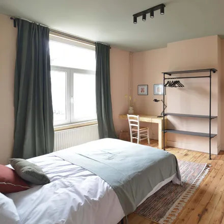 Rent this 7 bed room on Rue Franklin - Franklinstraat 105 in 1000 Brussels, Belgium