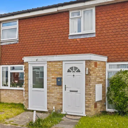 Buy this 2 bed townhouse on Rothervale in Horley, RH6 8LQ