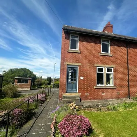 Buy this 3 bed house on Turnshaw Road in Kirkburton, HD8 0TH