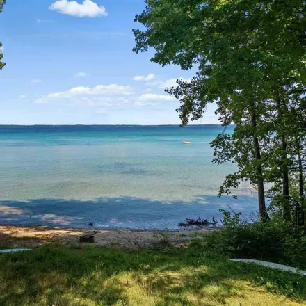 Image 1 - 18074 Mission Road, Old Mission, Peninsula Township, MI 49686, USA - House for sale