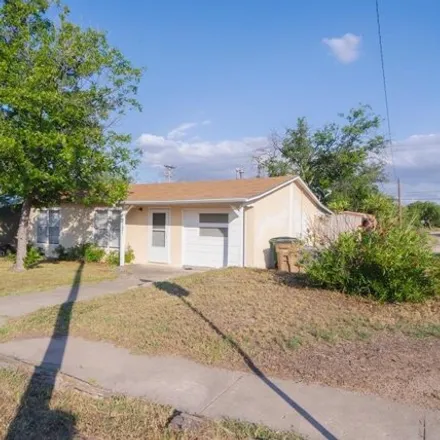 Image 1 - 2121 Webster St, San Angelo, Texas, 76901 - House for sale