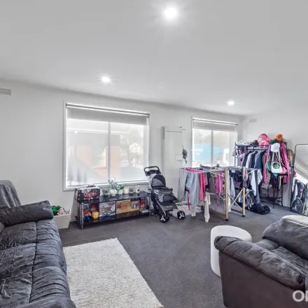 Rent this 3 bed apartment on 6 Taylor Crescent in Traralgon VIC 3844, Australia