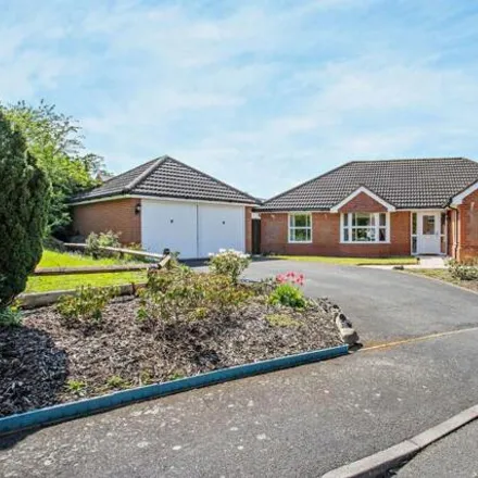 Buy this 3 bed house on Meadow Way in Desford, LE9 9QG
