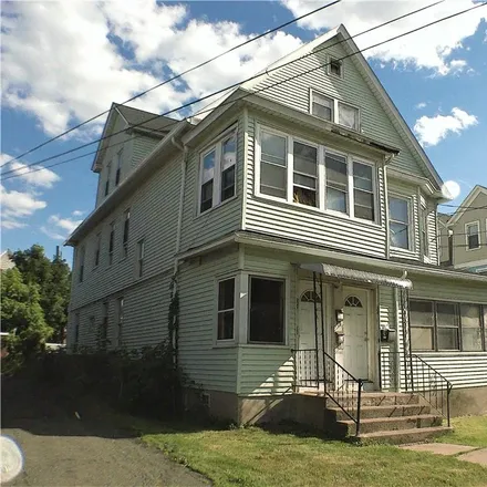 Buy this 9 bed townhouse on 27 Standish Street in Hartford, CT 06114
