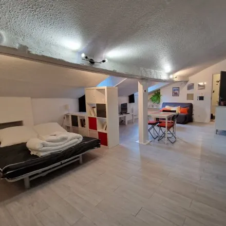 Rent this studio room on Grenoble in Secteur 2, FR