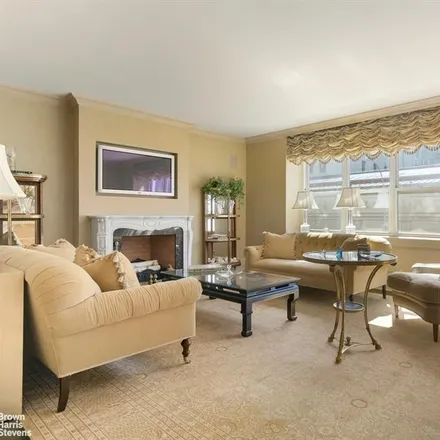 Image 2 - 900 FIFTH AVENUE 3C in New York - Apartment for sale