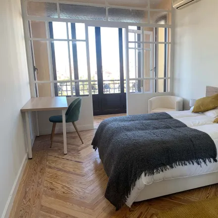 Rent this 8 bed room on ESDIP - Escuela de Arte in Calle de Santa Engracia, 122