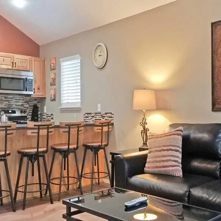 Rent this 1 bed condo on Sunriver in OR, 97707