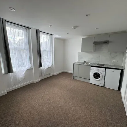 Rent this 1 bed apartment on The Palace Tandoori Restaurant in Craven Park Road, London