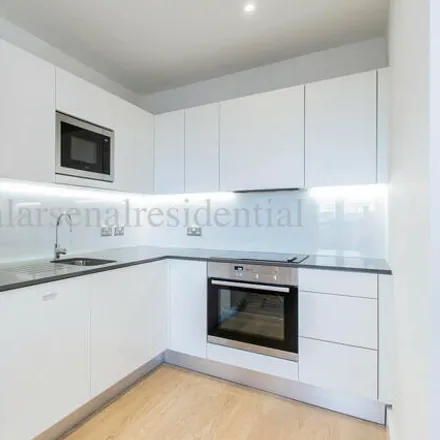 Image 5 - Imperial Building, 2 Duke of Wellington Avenue, London, SE18 6FR, United Kingdom - Room for rent