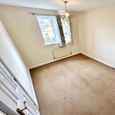 Image 7 - Marbury Drive, Bilston, WV14 7AP, United Kingdom - House for rent