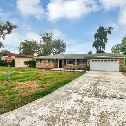 Buy this 3 bed house on 2865 Holly Ridge Drive in Clay County, FL 32073