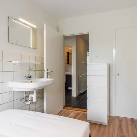 Rent this 6 bed room on Gunterstein in 1081 CH Amsterdam, Netherlands