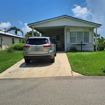 Image 3 - 2400 Southwest Chestnut Lane, Port Saint Lucie, FL 34953, USA - House for sale