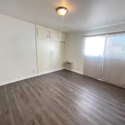 Image 3 - 14263 Collins Street, Los Angeles, CA 91401, USA - Apartment for rent