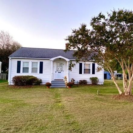 Rent this 3 bed house on 625 Deshields Street in Tappahannock, VA 22560