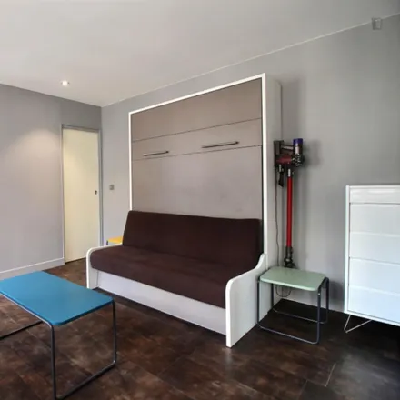 Image 6 - 26 Rue des Petits Champs, 75002 Paris, France - Apartment for rent