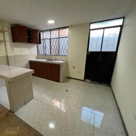 Buy this 9 bed house on Lino Flor in 170141, Quito