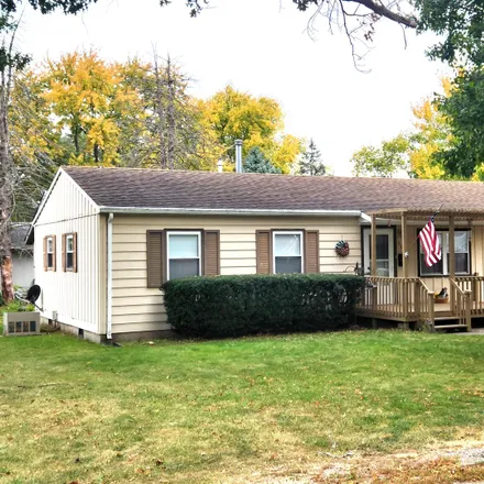 Buy this 3 bed house on 623 South 5th Avenue in Hoopeston, Vermilion County