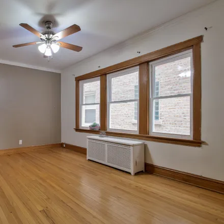 Image 3 - 5220 West Roscoe Street, Chicago, IL 60634, USA - Duplex for sale