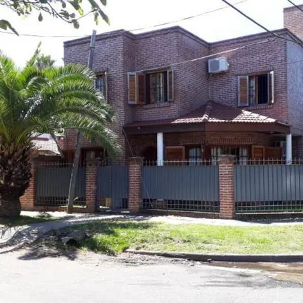 Buy this 3 bed house on Calle 25 in Partido de La Plata, Manuel B. Gonnet