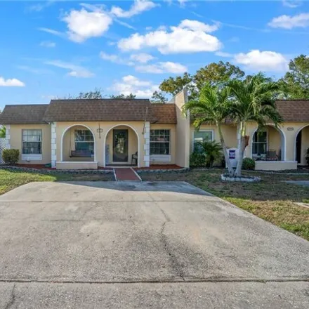 Buy this 3 bed house on 9898 84th Street in Pinellas County, FL 33777