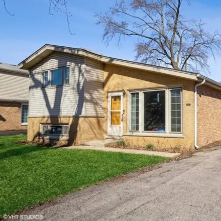 Buy this 3 bed house on 1255 Stoneham Street in Bensenville, IL 60106