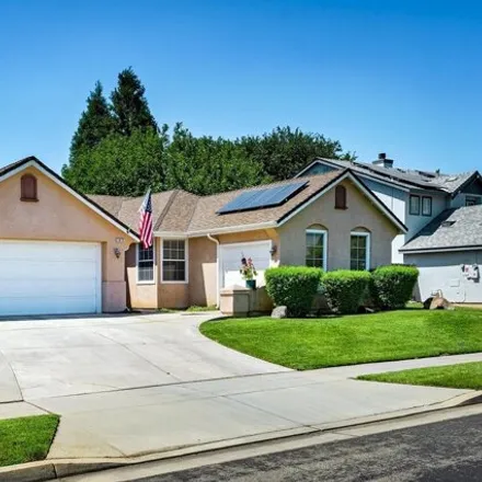 Image 2 - 2816 Griffith Ave, Clovis, California, 93611 - House for sale