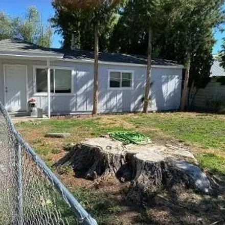 Buy this 3 bed house on 1847 Summers Lane in Klamath Falls, OR 97603