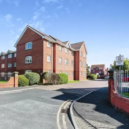 Image 1 - Courtfields, Blackpool, FY1 4QH, United Kingdom - Apartment for sale