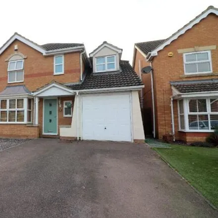 Buy this 5 bed house on Smithcombe Close in Barton-le-Clay, MK45 4PL