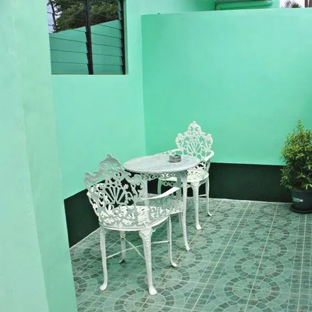 Rent this studio house on Bulalo Site