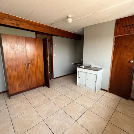 Image 8 - M Street, Makana Ward 10, Makhanda, 6139, South Africa - Apartment for rent
