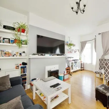 Image 3 - Noel Road, Horn Lane, London, W3 6TQ, United Kingdom - Townhouse for sale