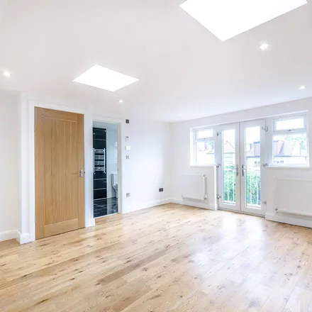 Rent this 4 bed apartment on Hill Close in Dudden Hill, London