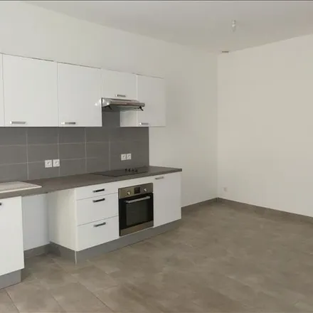 Rent this 2 bed apartment on 231 b Chemin de Combe Sourde in 30000 Nîmes, France