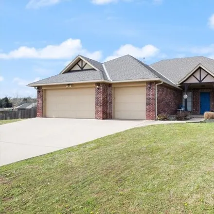 Buy this 3 bed house on 899 Cottonwood Court in Logan County, OK 73044