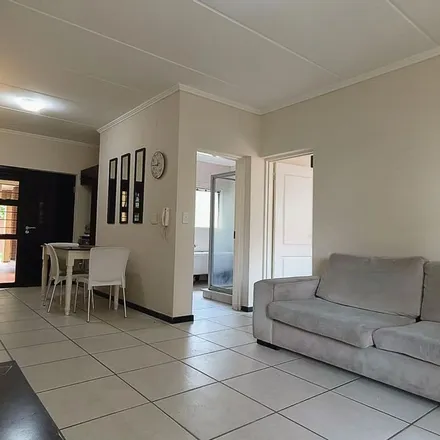Rent this 1 bed apartment on Penguin Drive in Douglasdale Ext 99, Randburg