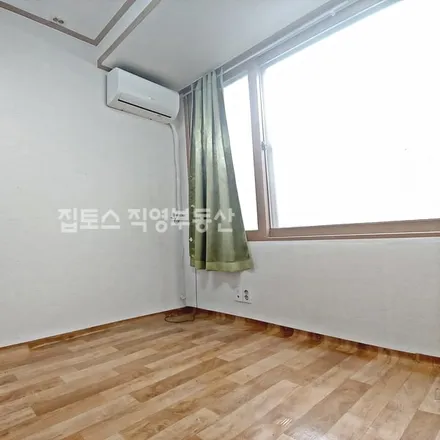 Rent this studio apartment on 서울특별시 마포구 아현동 424-22