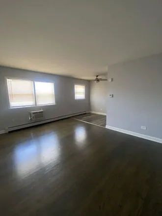 Image 2 - 4147 W 47th St Unit 6, Chicago, Illinois, 60632 - House for rent