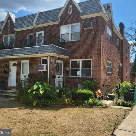 Buy this studio townhouse on 414 Glen Echo Road in Philadelphia, PA 19119