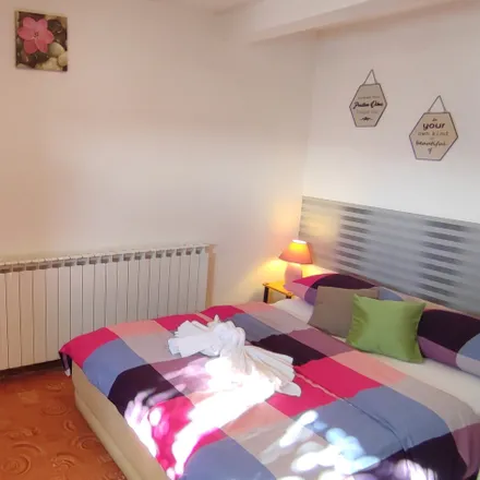 Rent this 1 bed apartment on Izletište Gogo in 31086 4, 10430 Slani Dol
