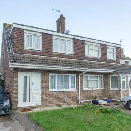 Rent this 3 bed duplex on 6 Almond Close in Broadstairs, CT10 2NQ