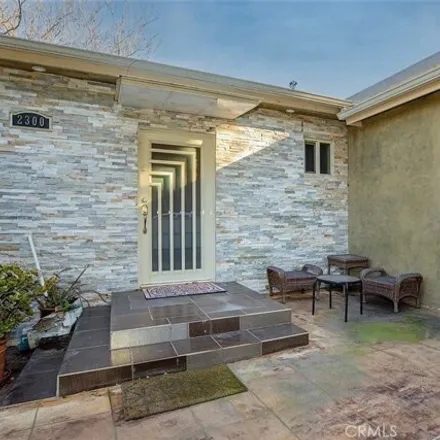 Image 1 - 2335 Hyperion Avenue, Los Angeles, CA 90227, USA - House for rent