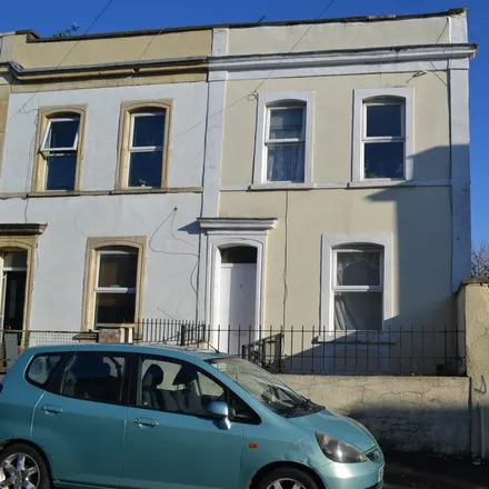 Rent this 5 bed townhouse on 1 Campbell Street in Bristol, BS2 8XE