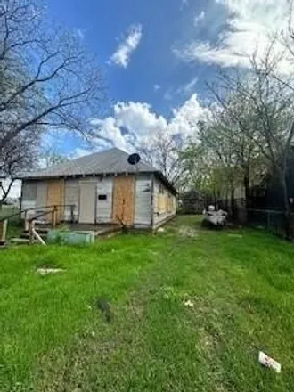 Buy this 2 bed house on 807 West Morphy Street in Fort Worth, TX 76104
