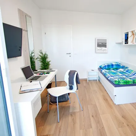 Rent this 1 bed apartment on Kaisermühlenstraße in 1220 Vienna, Austria