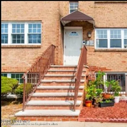 Buy this 3 bed condo on 170 College Drive in Edison, NJ 08817