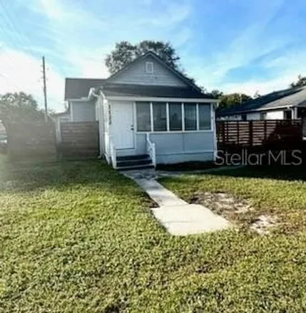 Buy this 2 bed house on 320 12th Street in Saint Cloud, FL 34769